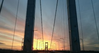 つり橋からの夕方の風景