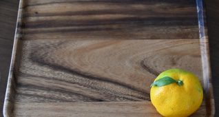 みかんと木のお盆1