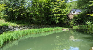 溜め池と古民家